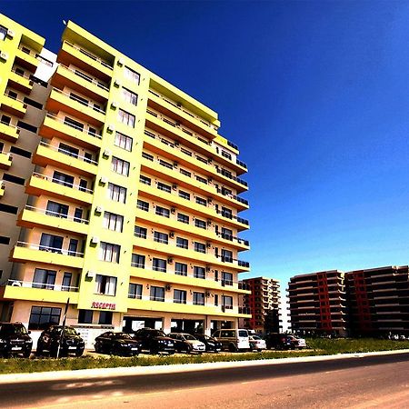 Gh Summerland Mamaia Exterior photo